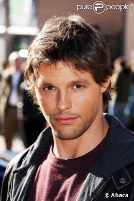 Kitt n'est pas venue au secours de Justin Bruening, qui s'est blessé sur le tournage de K2000