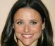 On a retrouvé... Julia Louis-Dreyfus de la série Seinfeld !