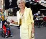 Evelyne Dhéliat
