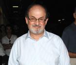 L'écrivain Salman Rushdie en très bons termes avec Carrie Fisher