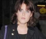La princesse Eugenie est bien mieux en look total black ! 
