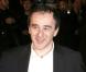 Elie Semoun à la 10e cérémonie des NRJ Music Awards, à Cannes, le 17 janvier 2009. 
 Toujours très élégant, l'humoriste avait fait dans le classique mais finalement cela lui correspond divinement. 