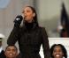 Dimanche 18 janvier 2009 : à deux jours de l'investiture de Barack Obama, un gigantesque show inaugural réunit des dizaines de stars et des centaines de milliers de fans en liesse. Beyoncé reprend  America, the Beautiful , célèbre chant patrioti