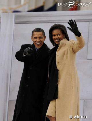 Dimanche 18 janvier 2009 : à deux jours de l'investiture de Barack Obama, un gigantesque show inaugural réunit des dizaines de stars et des centaines de milliers de fans en liesse. Ici, Barack Obama et son épouse Michelle sur la scène.  