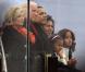 Dimanche 18 janvier 2009 : à deux jours de l'investiture de Barack Obama, un gigantesque show inaugural réunit des dizaines de stars et des centaines de milliers de fans en liesse. Au pied de l'estrade, Barack Obama entouré de sa famille (sa femme Mi