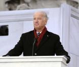 Dimanche 18 janvier 2009 : à deux jours de l'investiture de Barack Obama, un gigantesque show inaugural réunit des dizaines de stars et des centaines de milliers de fans en liesse. Joe Biden, le nouveau vice-président, à la tribune. 