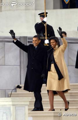 Dimanche 18 janvier 2009 : à deux jours de l'investiture de Barack Obama, un gigantesque show inaugural réunit des dizaines de stars et des centaines de milliers de fans en liesse. Barack Obama et son épouse Michelle sous l'ovation du public.