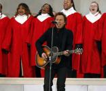 Dimanche 18 janvier 2009 : à deux jours de l'investiture de Barack Obama, un gigantesque show inaugural réunit des dizaines de stars et des centaines de milliers de fans en liesse. Bruce Springsteen, le Boss est à l'oeuvre. 