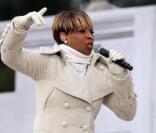 Dimanche 18 janvier 2009 : à deux jours de l'investiture de Barack Obama, un gigantesque show inaugural réunit des dizaines de stars et des centaines de milliers de fans en liesse. Mary J. Blige. 
