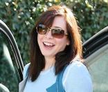 Alyson Hannigan fait ses courses à LA... et se fait draguer par un beau blond ! 