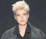 Agyness Deyn, fabuleuse au Brésil pour la Fashion Week. Ici, au défilé Ellus