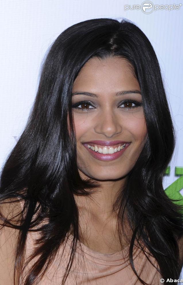 Eclipse - Leah Clearwater - Page 2 163067-freida-pinto-637x0-3