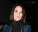 Le 26 janvier 2009, la comédienne Bérénice Bejo, dans un style très café littéraire composé d'une veste en velour bleu roi , d'un petit gilet et d'un jean réhaussé d'une grosse ceinture, vient admirer la collection de Stéphane Rolland.