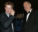 John Cleese, ici avec le Prince Harry 