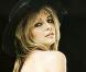 Mischa Barton, une fascinante coquine qui mise sur le jean... et rien en haut !