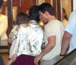 Tom Cruise, Katie Holmes et la petite Suri en mode vacances à Rio.