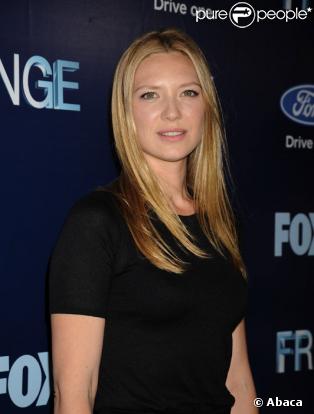 Anna Torv de la série Fringe
