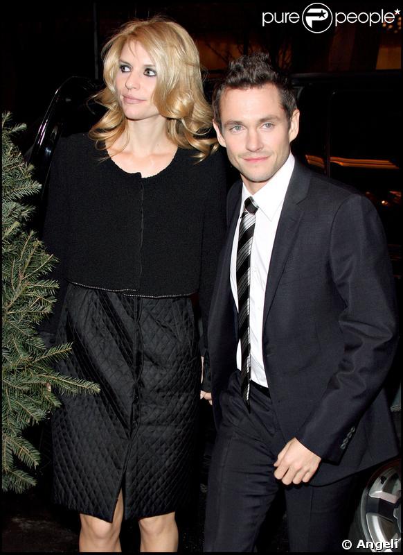 Claire Danes et son compagnon Hugh Dancy lors de la première à New York du film Confessions d'une accro au shopping.