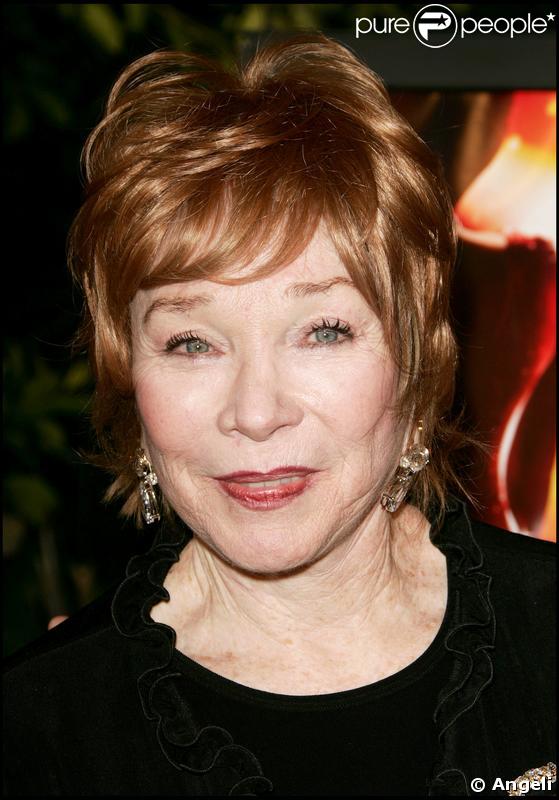 Shirley MacLaine - Images Gallery