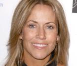 C'était une soirée habillée, la jolie Sheryl Crow a donc sorti son plus joli noeud papillon ! 