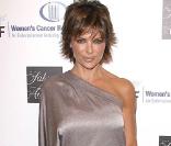 Lisa Rinna... une robe asymétrique, et c\'est parfait !<br />