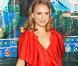 Natalie Portman peut la jouer sexy... Il suffit qu'elle dévoile un peu ses jambes et son décolleté grâce à une joli robe... rouge passion ! 