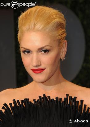 Gwen Stefani pose à la soirée Vanity-Fair (soirée post-Oscars)