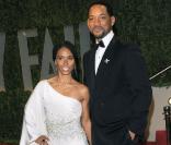 Will Smith et sa femme Jada Pinkett posent à la soirée Vanity-Fair (soirée post-Oscars)