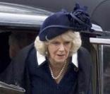 Camilla à l'inauguration du mémorial pour la reine-mère. 24/02/09