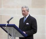 Le prince Charles à l'inauguration du mémorial pour la reine-mère. 24/02/09