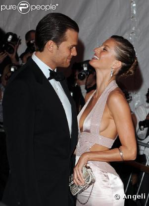 Gisele Bündchen et Tom Brady, amoureux comme au premier jour lors d'un gala new-yorkais en mai 2008.