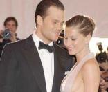 Gisele Bündchen et Tom Brady, amoureux comme au premier jour, étaient très élégants en mai 2008 lors d'un gala à NY 