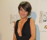 Florence Foresti a délaissé sa robe de mariée, pour enfiler une robe noire très décolletée pour la soirée post-César 
