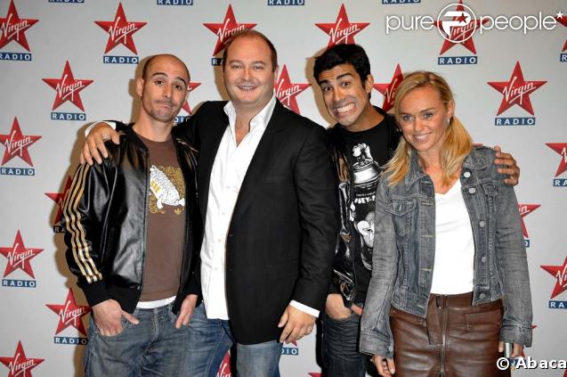 Cauet et toute son équipe. Cartman, Miko et la sexy Cécile ! 