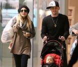 Nicole Richie en compagnie de son mari Joel Madden et leur fille Harlow