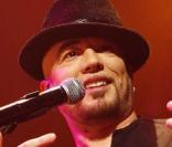 Pascal Obispo lors de son concert à Arcachon en faveur des victimes de la tempête