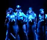 Britney Spears chante Womanizer
