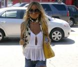 Nicole super stylée dans les rues de L.A le 9 août 2006 mais bien trop maigre 