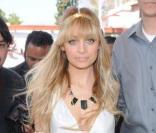 Nicole tout droit venu de l'Olympe, lance sa collection de Bijoux 