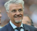 Aimé Jacquet jouera son propre rôle pour fêter les 20 ans des Guignols sur Canal +