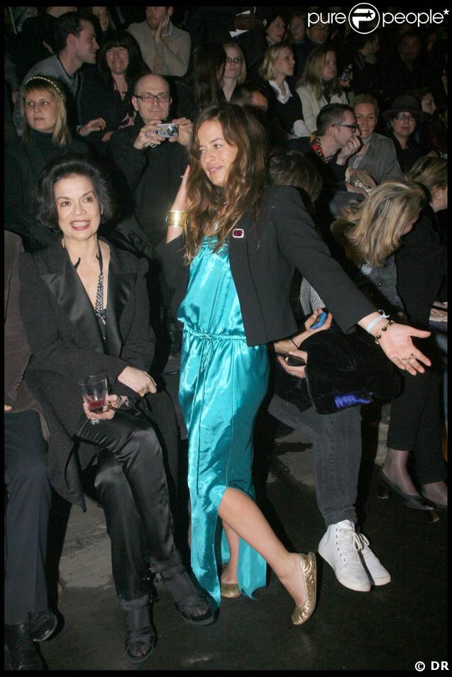 Jade Jagger et sa mère Bianca Jagger au défilé Lanvin