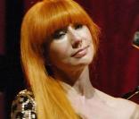 Tori Amos va bientôt présenter  Abnormally attracted to sin , son dixième album studio.