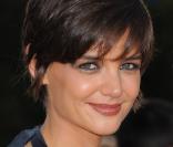 Katie Holmes et ses coupes de cheveux ? Une belle histoire d'amour !