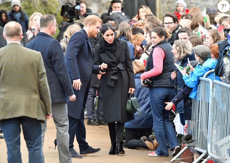 CASA REAL BRITÁNICA - Página 32 3800794-le-prince-harry-et-meghan-markle-visiten-950x0-1