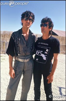 Alain Bashung et son ami Jacques Higelin aux Francofolies de la Rochelle. Juillet 1987