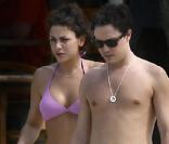 Davy Sardou et Noémie Elbaz passent leurs vacances à l'Ile Maurice, en février 2009