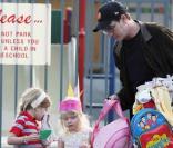 Charlie Sheen ses deux filles de Charlie Sam Katherine et Lola Rose, qu'il a eu avec Denise Richards