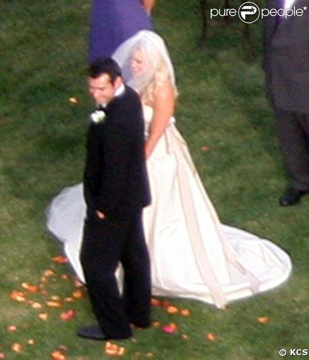 Natasha Bedingfield et Matthew Robinson lors de leur mariage à Malibu le 21 mars 2009