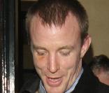 Guy Ritchie à la sortie de son pub The Punchbowl à Londres le 24 mars 2009