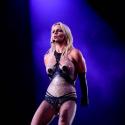 Britney Spears : sa sexy et folle tournée se poursuit ! Découvrez de nouvelles images !